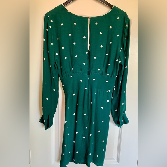 DARLING TOP SHOP DRESS LONG SLEEVE. PIPING AROUND NECKLINE. VERY SLIMMING❤️ - Picture 3 of 11